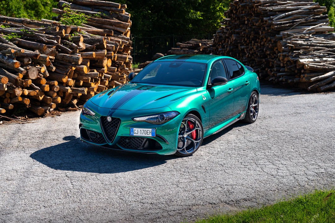 2022 Alfa Romeo Giulia Quadrifoglio - Image 23 of 31