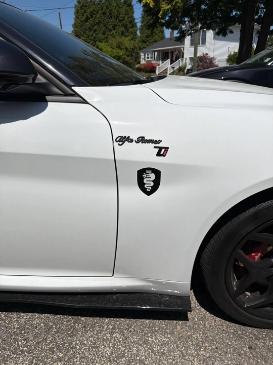 2022 Alfa Romeo Giulia - Image 12 of 21