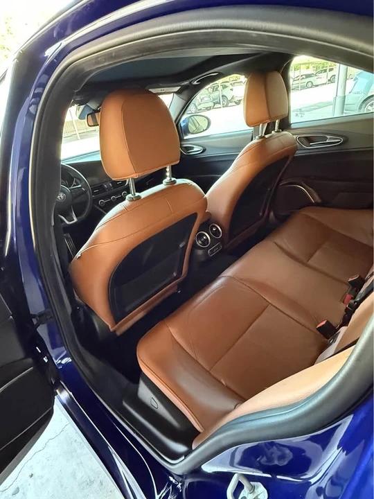2022 Alfa Romeo Giulia - Image 9 of 14