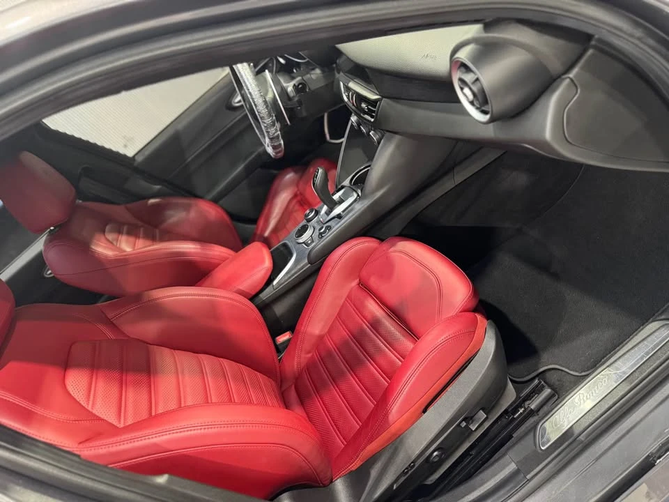 2022 Alfa Romeo Giulia - Image 4 of 13