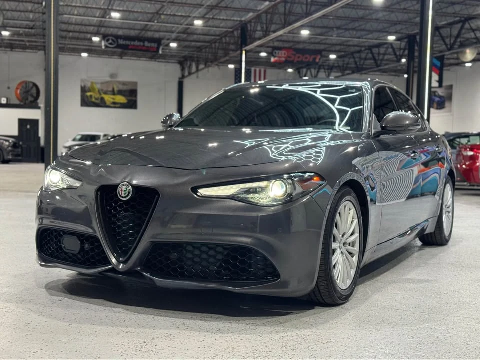 2022 Alfa Romeo Giulia - Image 13 of 13