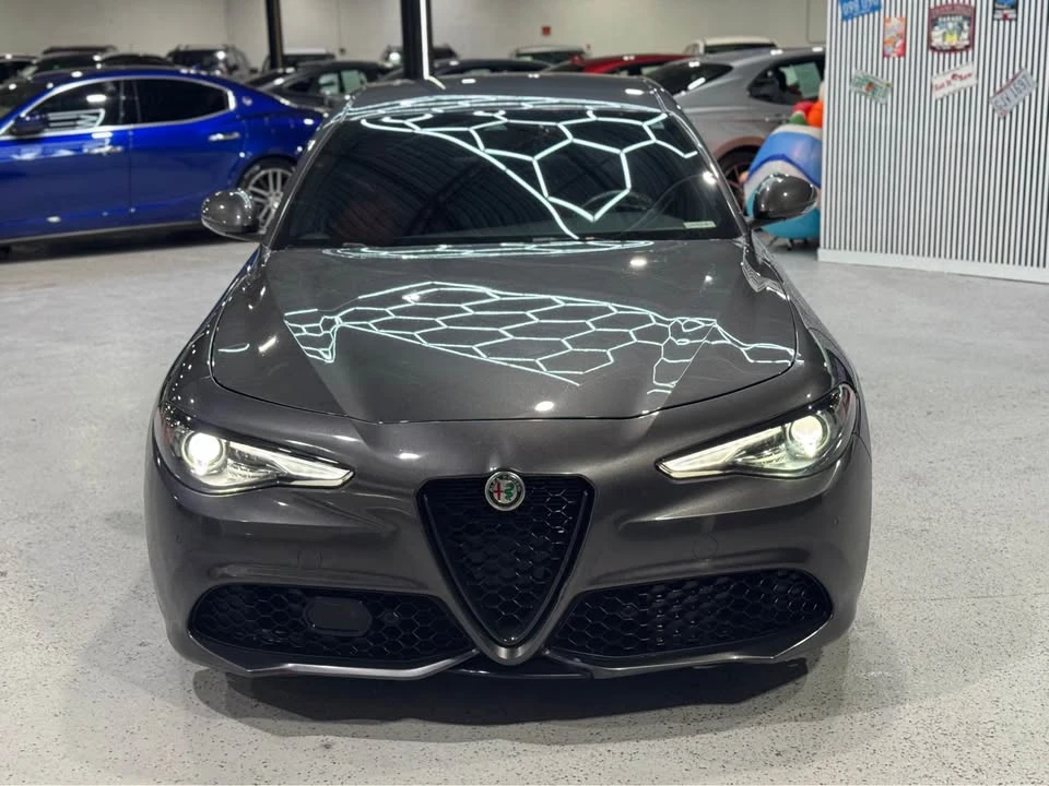 2022 Alfa Romeo Giulia - Image 2 of 13