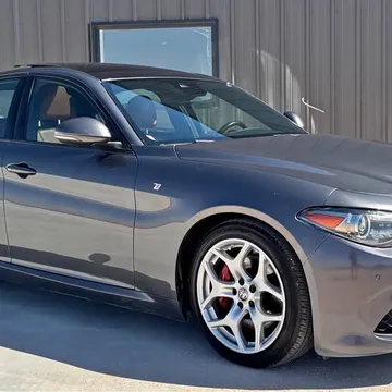 2022 Alfa Romeo Giulia Sport