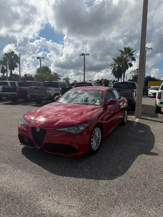 2022 Alfa Romeo Giulia - Image 2 of 9