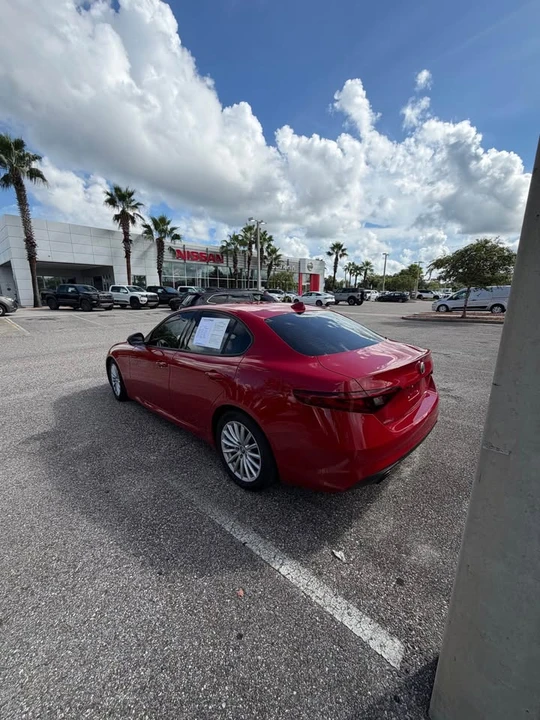 2022 Alfa Romeo Giulia - Image 4 of 9