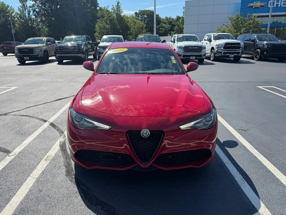2022 Alfa Romeo Giulia - Image 2 of 12