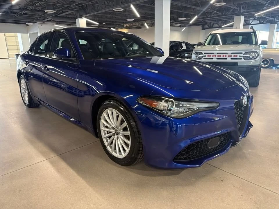 2022 Alfa Romeo Giulia - Image 3 of 16