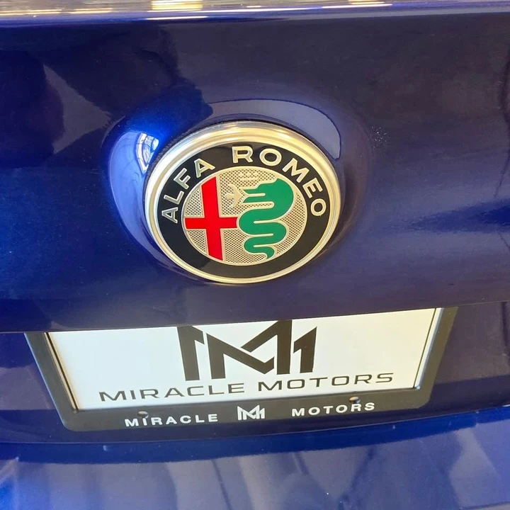 2022 Alfa Romeo Giulia - Image 19 of 20