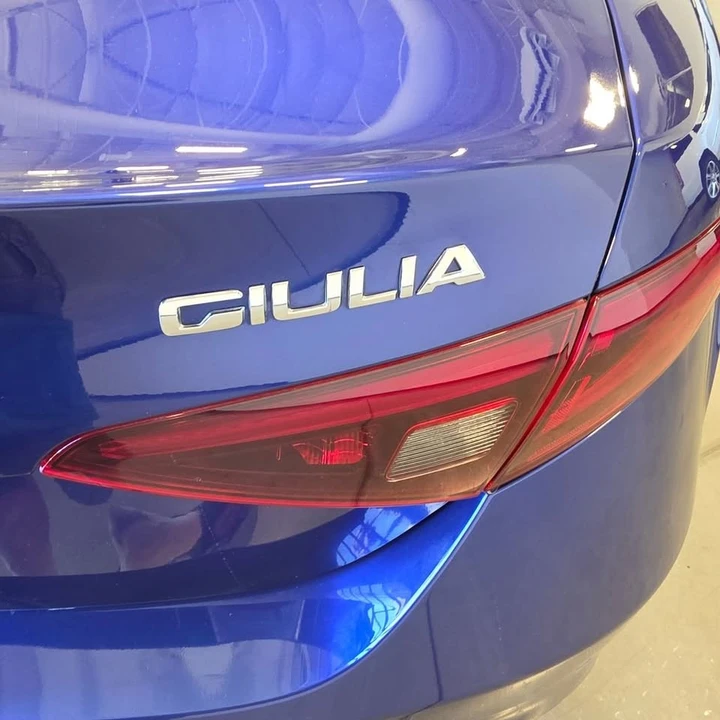 2022 Alfa Romeo Giulia - Image 20 of 20