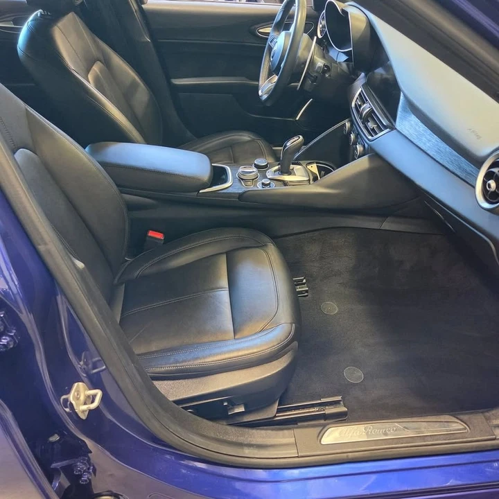 2022 Alfa Romeo Giulia - Image 14 of 20