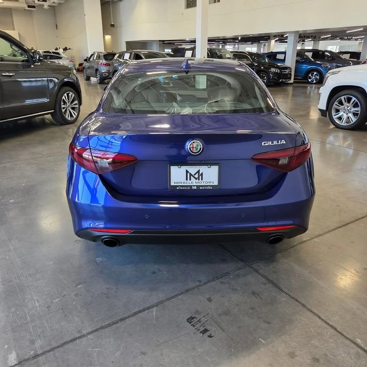 2022 Alfa Romeo Giulia - Image 4 of 20