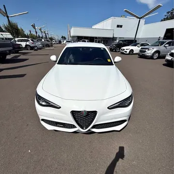 2022 Alfa Romeo Giulia Sprint Sedan 4D