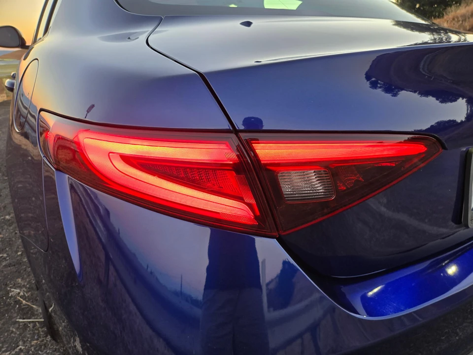 2022 Alfa Romeo Giulia - Image 18 of 31