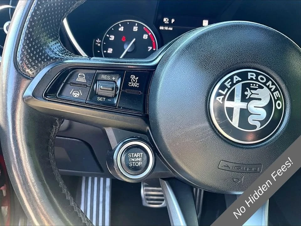 2022 Alfa Romeo Giulia - Image 16 of 20