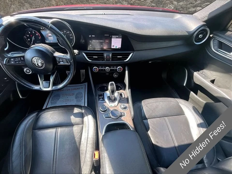 2022 Alfa Romeo Giulia - Image 14 of 20