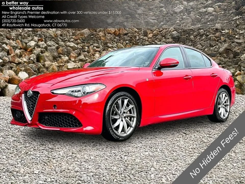 2022 Alfa Romeo Giulia - Image 2 of 20