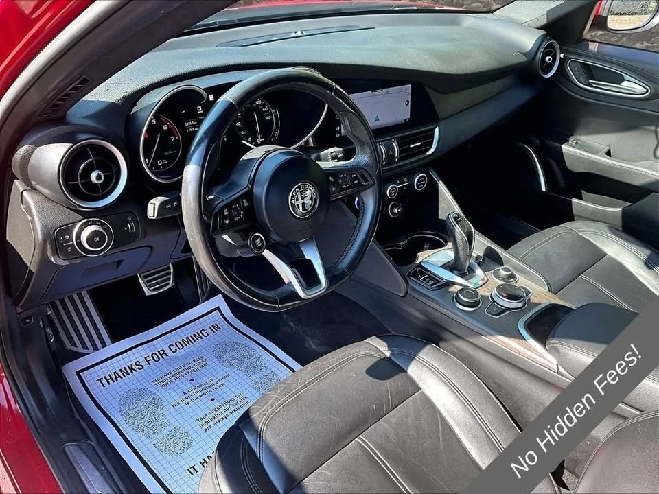 2022 Alfa Romeo Giulia - Image 12 of 20