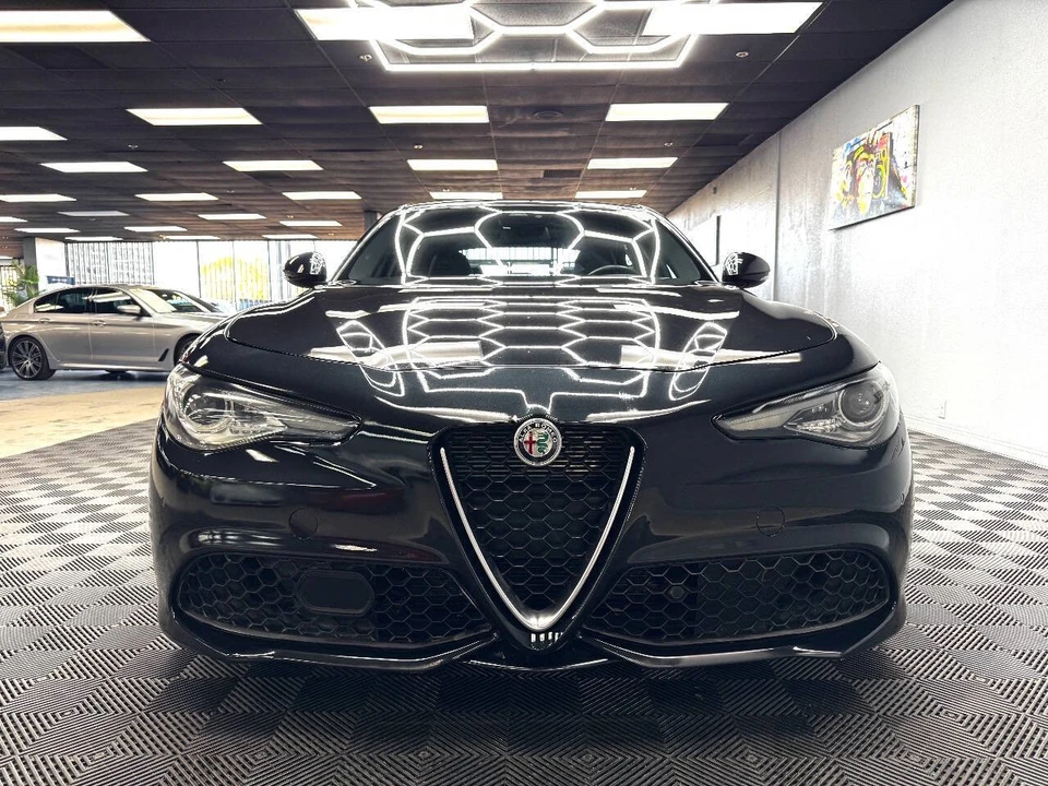 2022 Alfa Romeo Giulia - Image 3 of 12