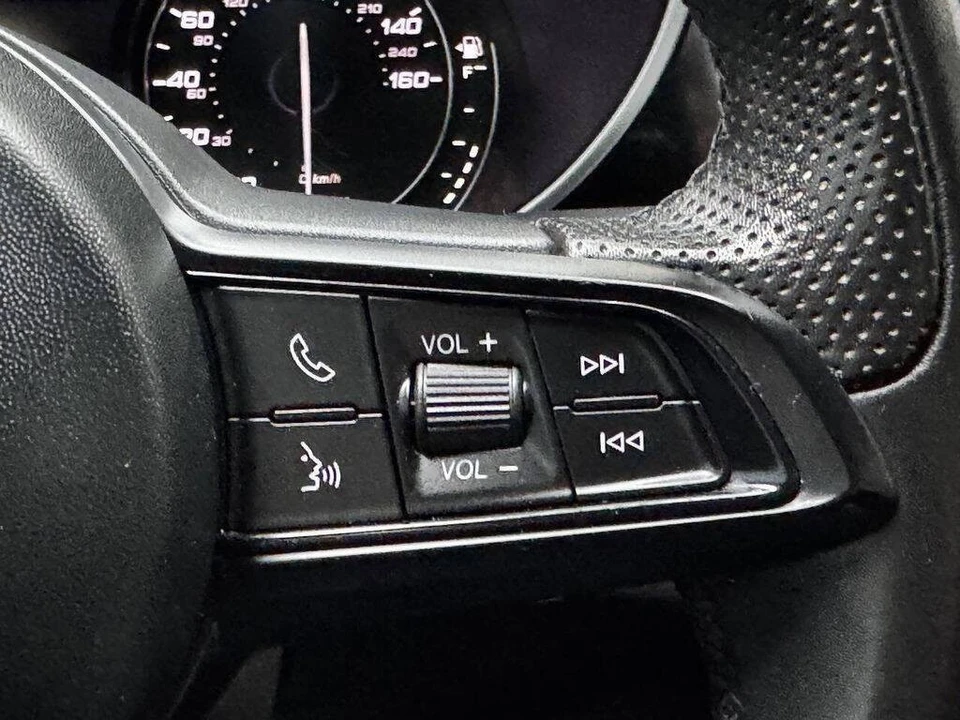 2022 Alfa Romeo Giulia - Image 29 of 31