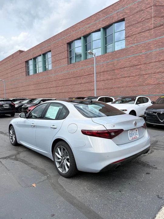 2022 Alfa Romeo Giulia - Image 2 of 14