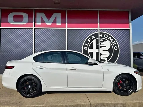 2022 Alfa Romeo Giulia Ti AWD