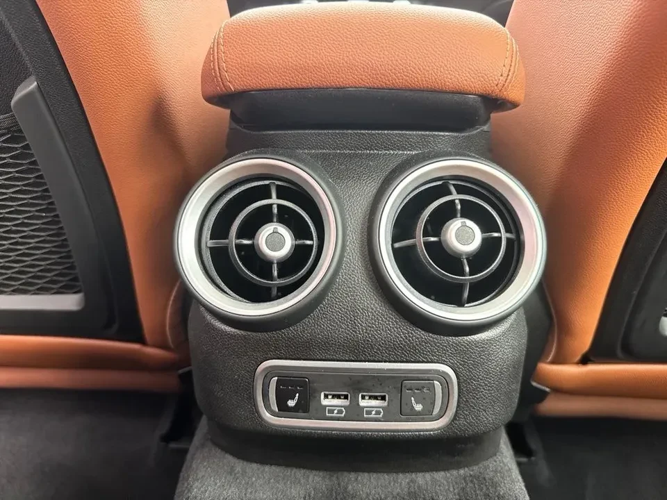 2022 Alfa Romeo Giulia - Image 19 of 20