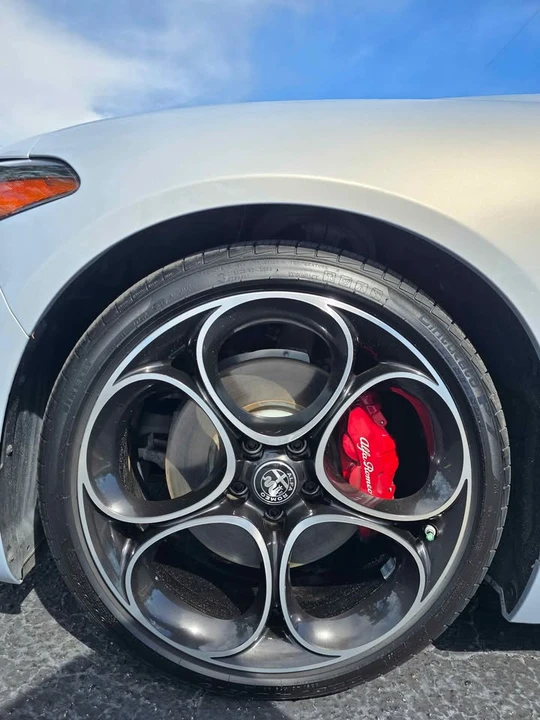 2022 Alfa Romeo Giulia - Image 4 of 20