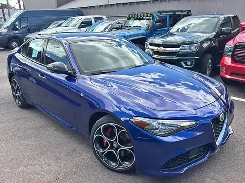 2022 Alfa Romeo Giulia Ti Sedan 4D