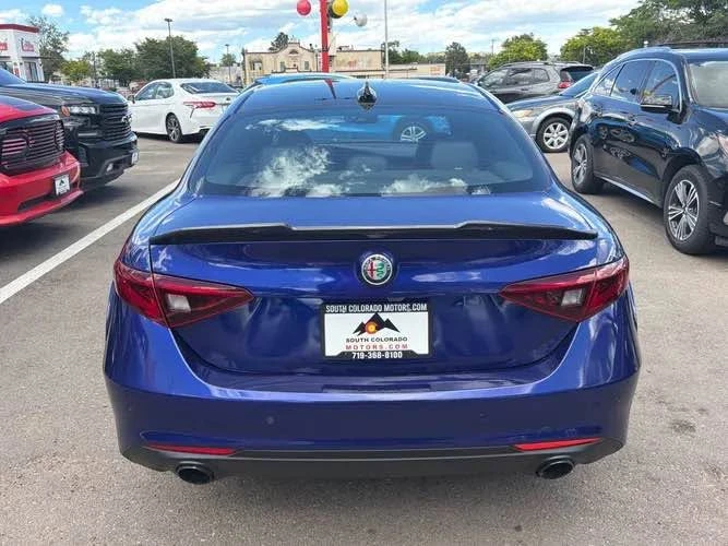 2022 Alfa Romeo Giulia - Image 6 of 18
