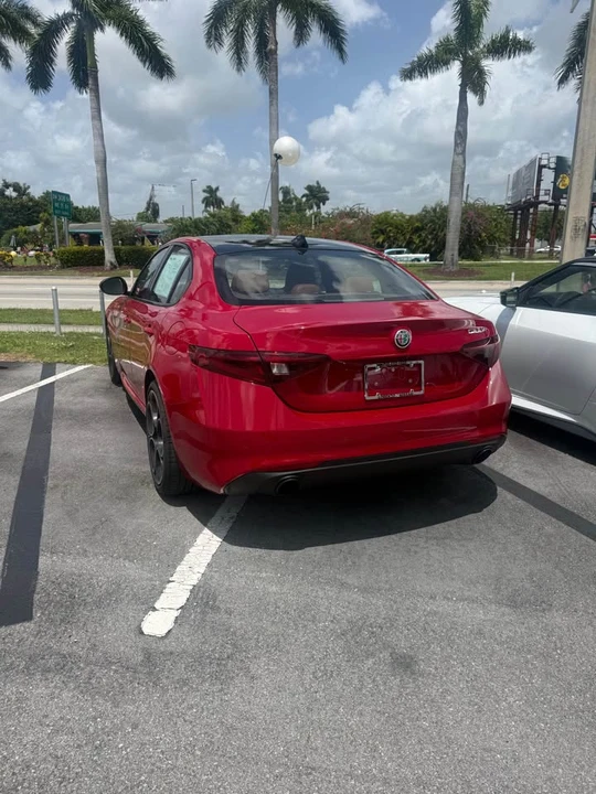 2022 Alfa Romeo Giulia - Image 3 of 15