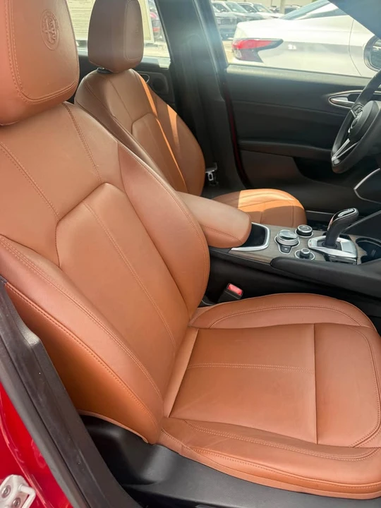 2022 Alfa Romeo Giulia - Image 7 of 15