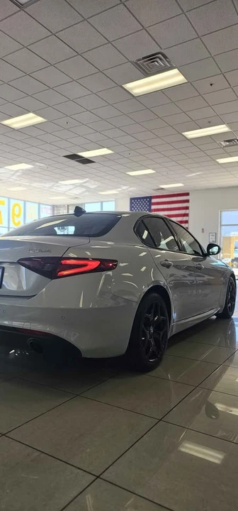 2022 Alfa Romeo Giulia - Image 19 of 19