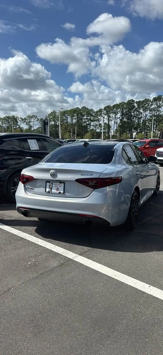 2022 Alfa Romeo Giulia - Image 4 of 10