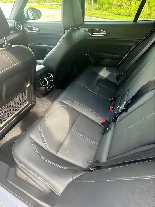 2022 Alfa Romeo Giulia - Image 9 of 13