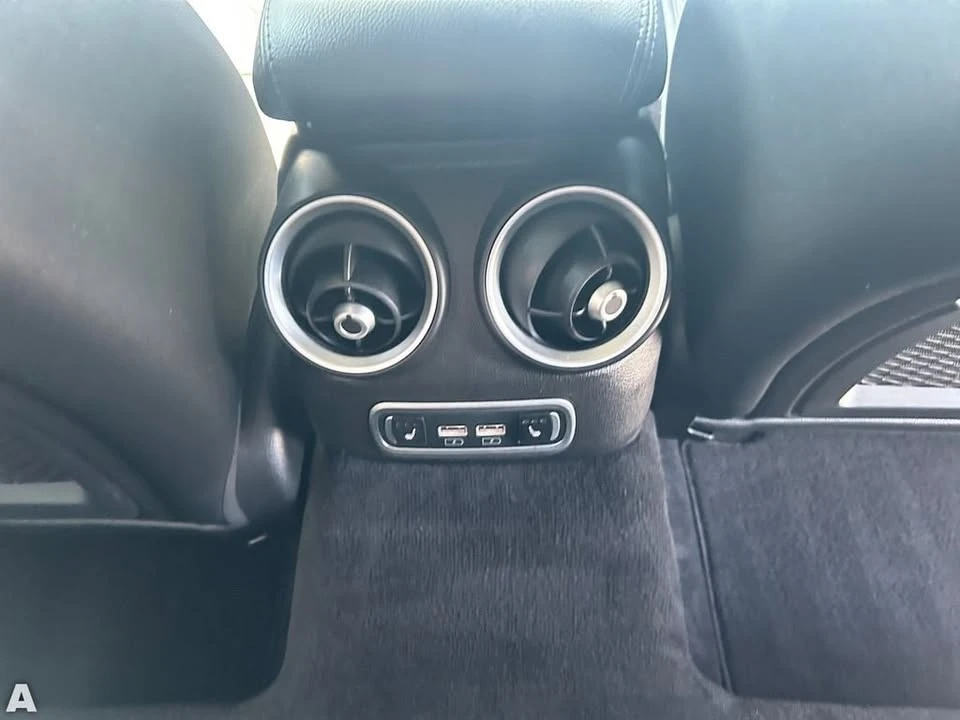 2022 Alfa Romeo Giulia - Image 14 of 18