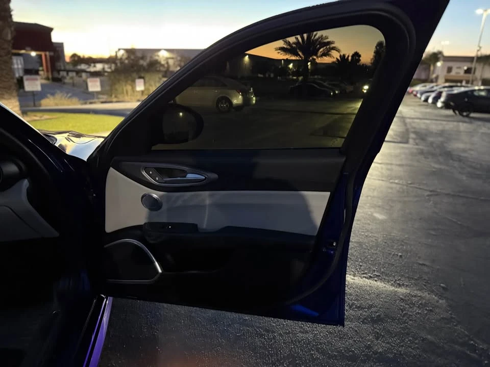 2022 Alfa Romeo Giulia - Image 15 of 16
