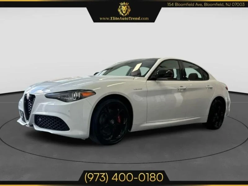 2022 Alfa Romeo Giulia - Image 3 of 12