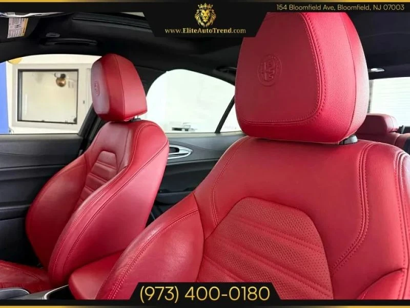2022 Alfa Romeo Giulia - Image 10 of 12