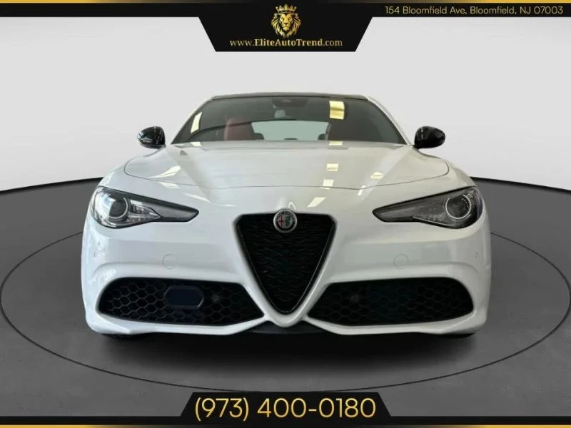 2022 Alfa Romeo Giulia - Image 2 of 12