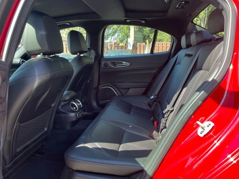 2022 Alfa Romeo Giulia - Image 12 of 12
