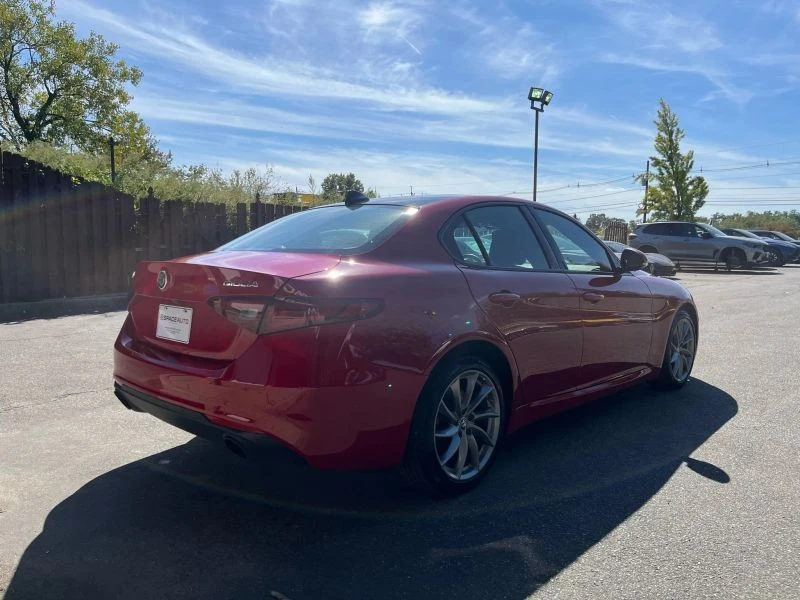 2022 Alfa Romeo Giulia - Image 6 of 12