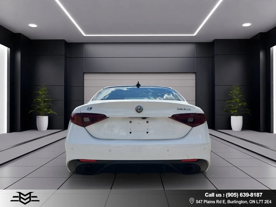 2022 Alfa Romeo Giulia - Image 6 of 20