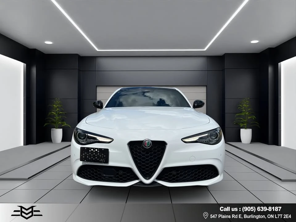 2022 Alfa Romeo Giulia - Image 2 of 20