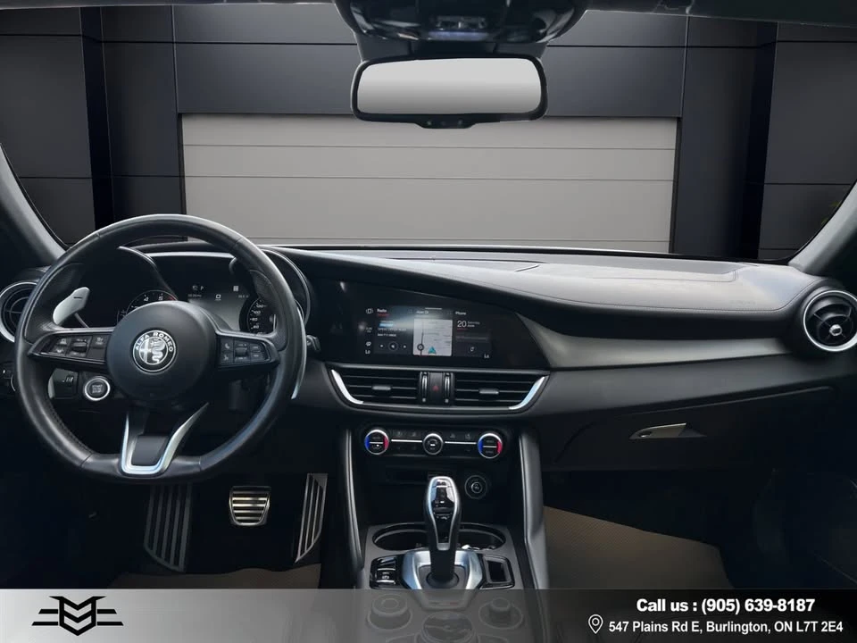 2022 Alfa Romeo Giulia - Image 19 of 20