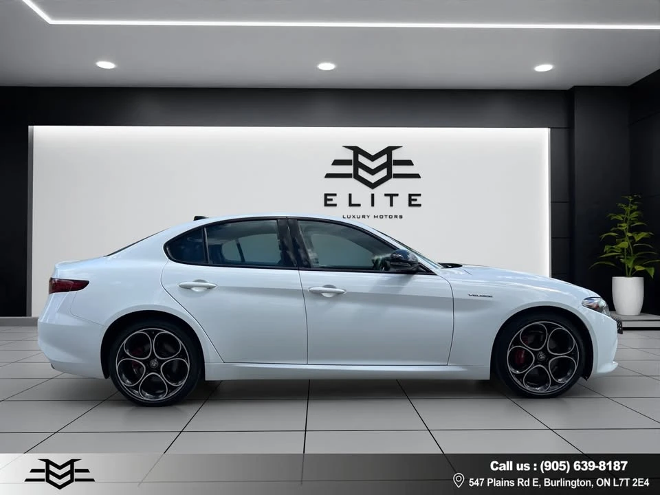 2022 Alfa Romeo Giulia - Image 8 of 20