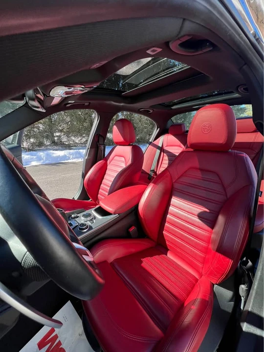 2022 Alfa Romeo Giulia - Image 3 of 10