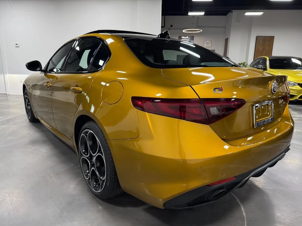 2022 Alfa Romeo Giulia - Image 4 of 20