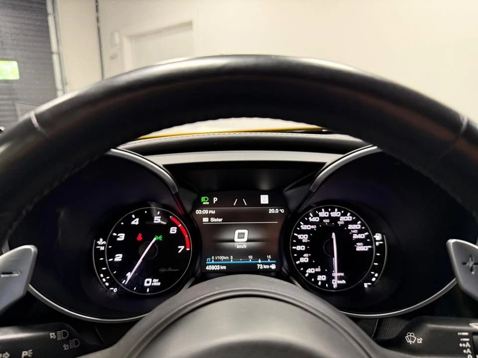 2022 Alfa Romeo Giulia - Image 14 of 20