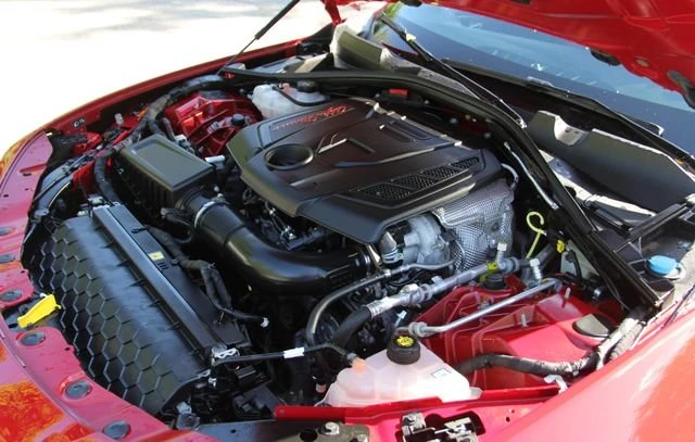 2022 Alfa Romeo Giulia - Image 15 of 20