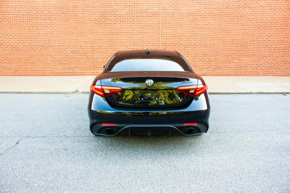 2022 Alfa Romeo Giulia - Image 7 of 20
